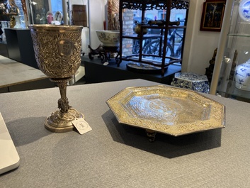 A Chinese silver monogrammed goblet and an octagonal tripod dish, 19/20th C.