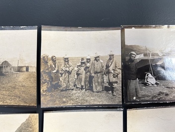 40 photos carr&eacute;es illustrant la premi&egrave;re exp&eacute;dition belge au Tibet, vers 1908