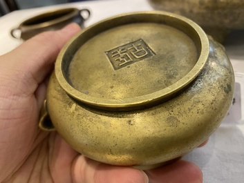 Three Chinese bronze censers, Xuande and Gu Shi 古式, Qing/Republic