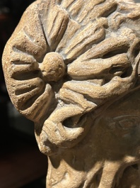 Een Hellenistische of Romeinse marmeren 'Pan' fonteinkop, Itali&euml;, wellicht 3e/2e eeuw v.C.