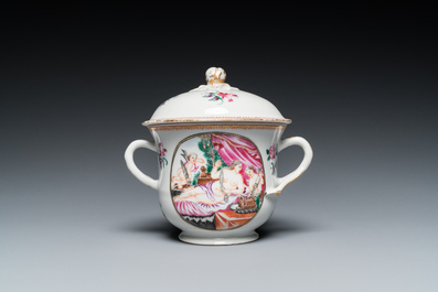 Quatre pi&egrave;ces en porcelaine de Chine famille rose aux sujets mythologiques et romantiques, Qianlong