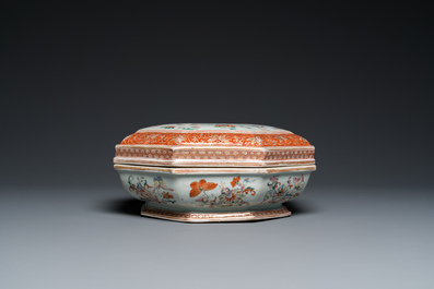 A Chinese famille rose, iron-red and gilt octagonal box and cover with butterflies, Yongzheng