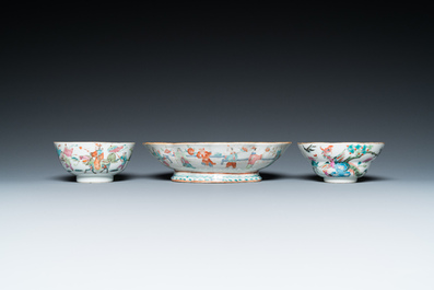 Eleven Chinese famille rose bowls, 19/20th C.