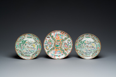 Belle collection de douze pi&egrave;ces en porcelaine de Chine famille rose de Canton, 19&egrave;me
