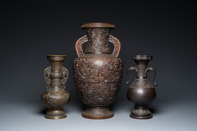 Six Japanese bronze vases and censers, Edo/Meiji, 18/19th C.