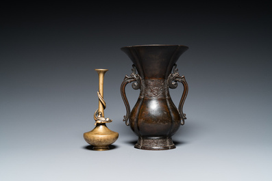 Two Japanese bronze vases, Edo/Meiji, 17/19th C.