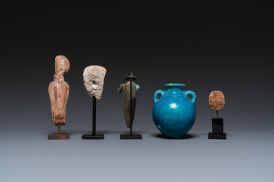Vijf diverse Egyptische stukken, Nieuwe Rijk tot Late Tijd
