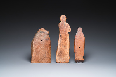 Drie houten sculpturen van Christus op de koude steen, Antonius van Egypte en een heilige, 16e eeuw