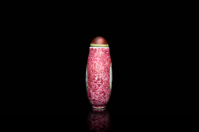 A Chinese famille rose sgraffito-ground snuff bottle, Qianlong mark, 19th C.