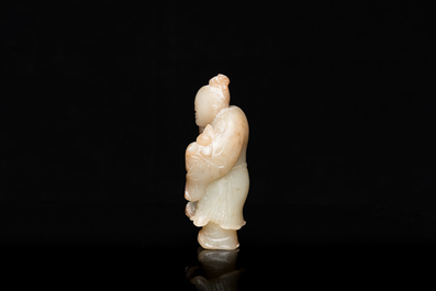 Sculpture d'un gar&ccedil;on en jade, Chine, 18/19&egrave;me