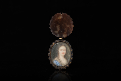 French school: a miniature lady's portrait, gouache on paper, mounted in a tortoise shell frame, 19th C.