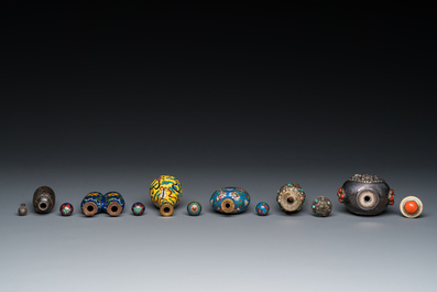 Six Chinese silver and cloisonn&eacute; snuff bottles, 19/20th C.