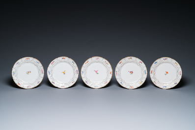 Service &agrave; 43 pi&egrave;ces en porcelaine polychrome de Meissen, Allemagne, 19/20&egrave;me