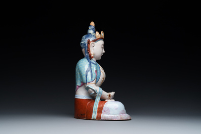 A Chinese famille rose sculpture of Buddha Amitayus on stand, 19/20th C.