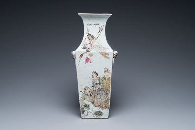 Vase de forme carr&eacute;e en porcelaine de Chine qianjiang cai, sign&eacute; Ma Qingyun 馬慶雲, dat&eacute; 1914