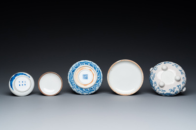 Two Chinese blue and white seal paste boxes and a tripod censer, 19/20th C.