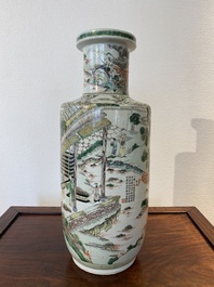 Beau vase de forme rouleau en porcelaine de Chine famille verte &agrave; d&eacute;cor de la production de riz, 19&egrave;me