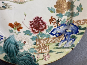 Deux plats en porcelaine de Chine famille rose, Qianlong