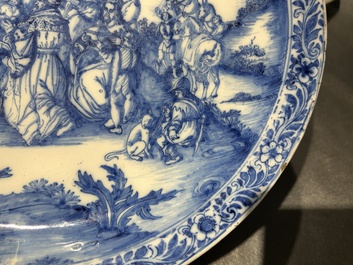 Plat exceptionnel en fa&iuml;ence en bleu et blanc &agrave; d&eacute;cor de l'Adoration des Mages, atelier Verstraeten, Haarlem, ca. 1640-1660