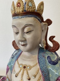 A Chinese famille rose sculpture of Buddha Amitayus on stand, 19/20th C.