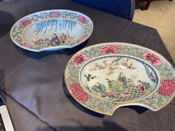 Deux plats &agrave; barbe de forme ovale en porcelaine de Chine famille rose, Yongzheng