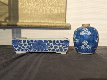 A varied collection of Chinese porcelain, Kangxi and later