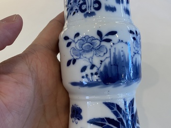 Vijf Chinese blauw-witte vazen, 19e eeuw