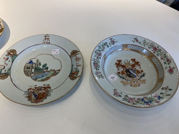 Deux assiettes armori&eacute;es en porcelaine de Chine famille rose, Yongzheng/Qianlong