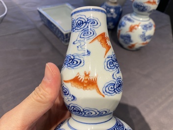 A varied collection of Chinese porcelain, Kangxi and later