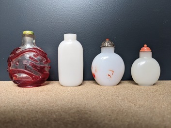 Eight Chinese glass snuff bottles, 19/20th C.