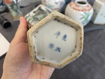 Six various Chinese porcelain vases and a covered jar, 19/20th C.