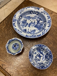 A Chinese blue and white plate, a klapmuts bowl and a trick cup, Wanli/Yongzheng