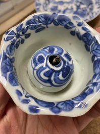 A Chinese blue and white plate, a klapmuts bowl and a trick cup, Wanli/Yongzheng