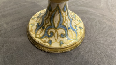 Deux vases hispano-mauresques &agrave; &eacute;mail lustr&eacute; de type 'Alhambra' et un vase en bois incrust&eacute; de pierres, Espagne et Afrique du Nord, 19/20&egrave;me