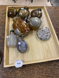 Eight Chinese agate, hardstone and quartz snuff bottles, 19/20th C.