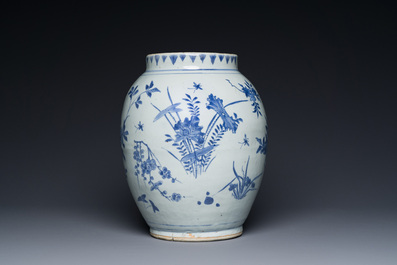 A Chinese blue and white 'floral sprigs' vase, Transitional period