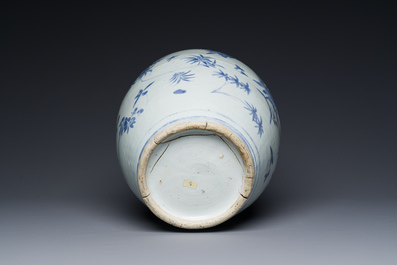 A Chinese blue and white 'floral sprigs' vase, Transitional period