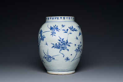 A Chinese blue and white 'floral sprigs' vase, Transitional period