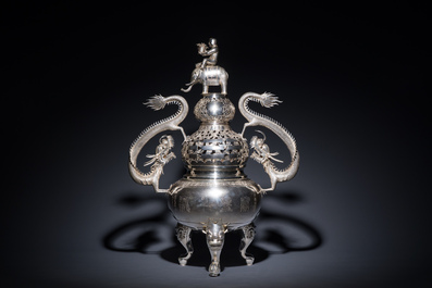 A large Chinese silver tripod censer, Shanghai Xinfengxiang 上海新鳳祥 mark, dated 1925