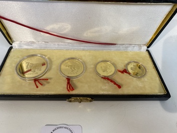 Quatre monnaies en or comm&eacute;morant les d&eacute;couvertes arch&eacute;ologiques de l'&acirc;ge du bronze chinois, dat&eacute;es 1981