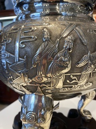 A large Chinese silver tripod censer, Shanghai Xinfengxiang 上海新鳳祥 mark, dated 1925