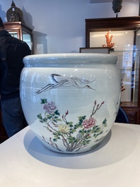 Aquarium en porcelaine de Chine famille rose &agrave; d&eacute;cor de grues, 19&egrave;me