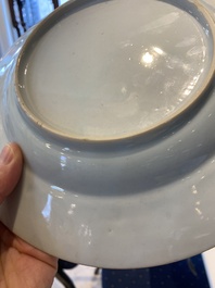 Petit plat en porcelaine de Chine famille verte aux armes de la Z&eacute;lande surd&eacute;cor&eacute; aux Pays-Bas, Kangxi/Yongzheng