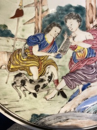 Assiette en porcelaine de Chine famille rose de la Compagnie des Indes &agrave; sujet mythologique, Yongzheng/Qianlong