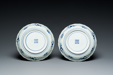 A pair of Japanese blue and white Kakiemon-style plates, Fuku mark, Edo, 17/18th C.