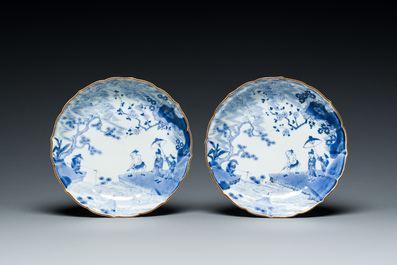 A pair of Japanese blue and white Kakiemon-style plates, Fuku mark, Edo, 17/18th C.