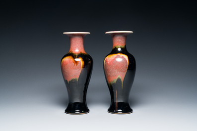 A pair of Chinese flamb&eacute;-glazed vases and a sancai-glazed bowl, Kangxi and 19th C.