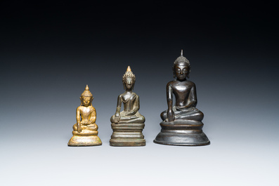 Three Burmese bronze sculptures of Buddha, 15/16th C.