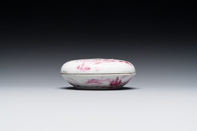 A Chinese purple-decorated seal paste box and cover with a landscape, signed Qing 慶, Mei 美 seal mark, dated 1923