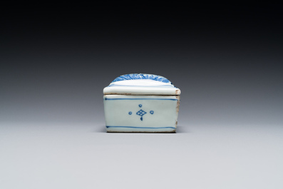 A fine Chinese blue and white rectangular seal paste box and cover, Ming